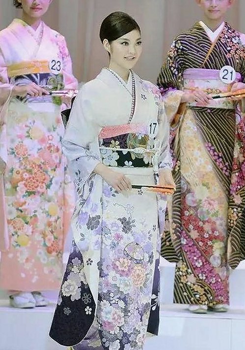 明星背后的真相：知乎上的娱乐圈独家揭秘