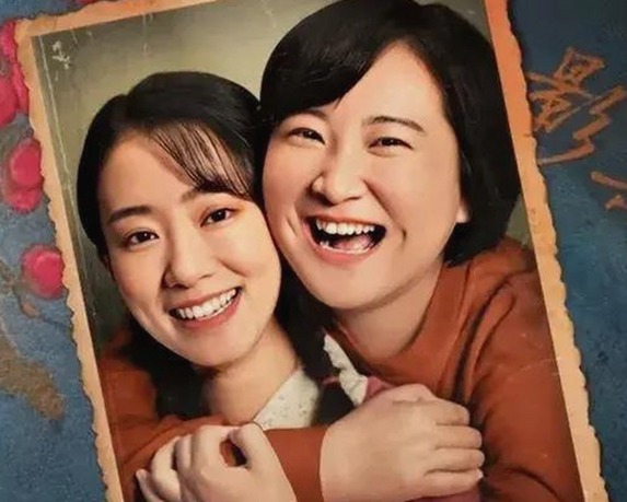 娱乐圈“月亮爱好者”酱喜提新动态，粉丝热议其私生活