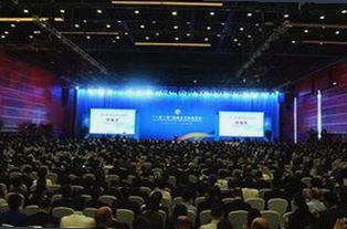 明星幕后大揭秘：真相背后的故事